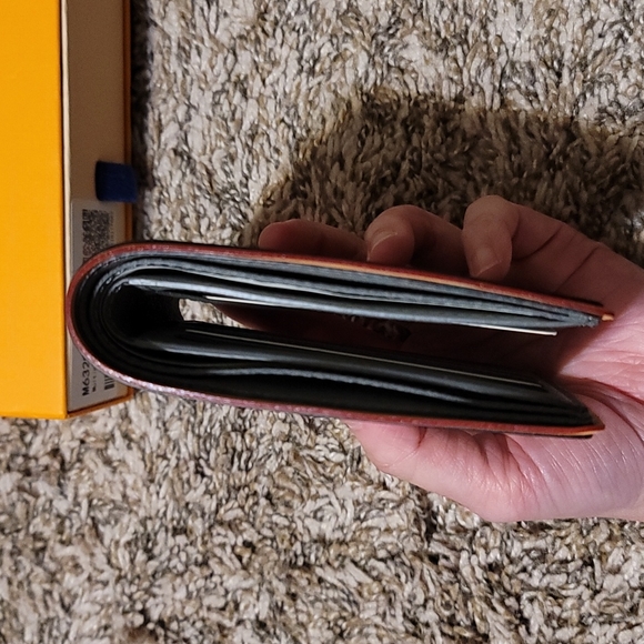 Multiple monogram wallet - Picture 5 of 8